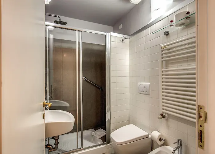 לינה וארוחת בוקר Residenza Castrense רומא