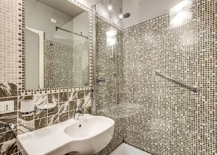 לינה וארוחת בוקר Residenza Castrense 4*