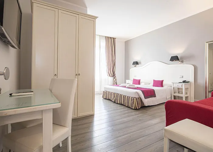 לינה וארוחת בוקר Residenza Castrense רומא